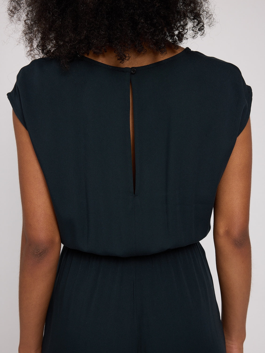 Jumpsuit ohne Ärmel, schwarz | Mazine - toietmoi-laboutique