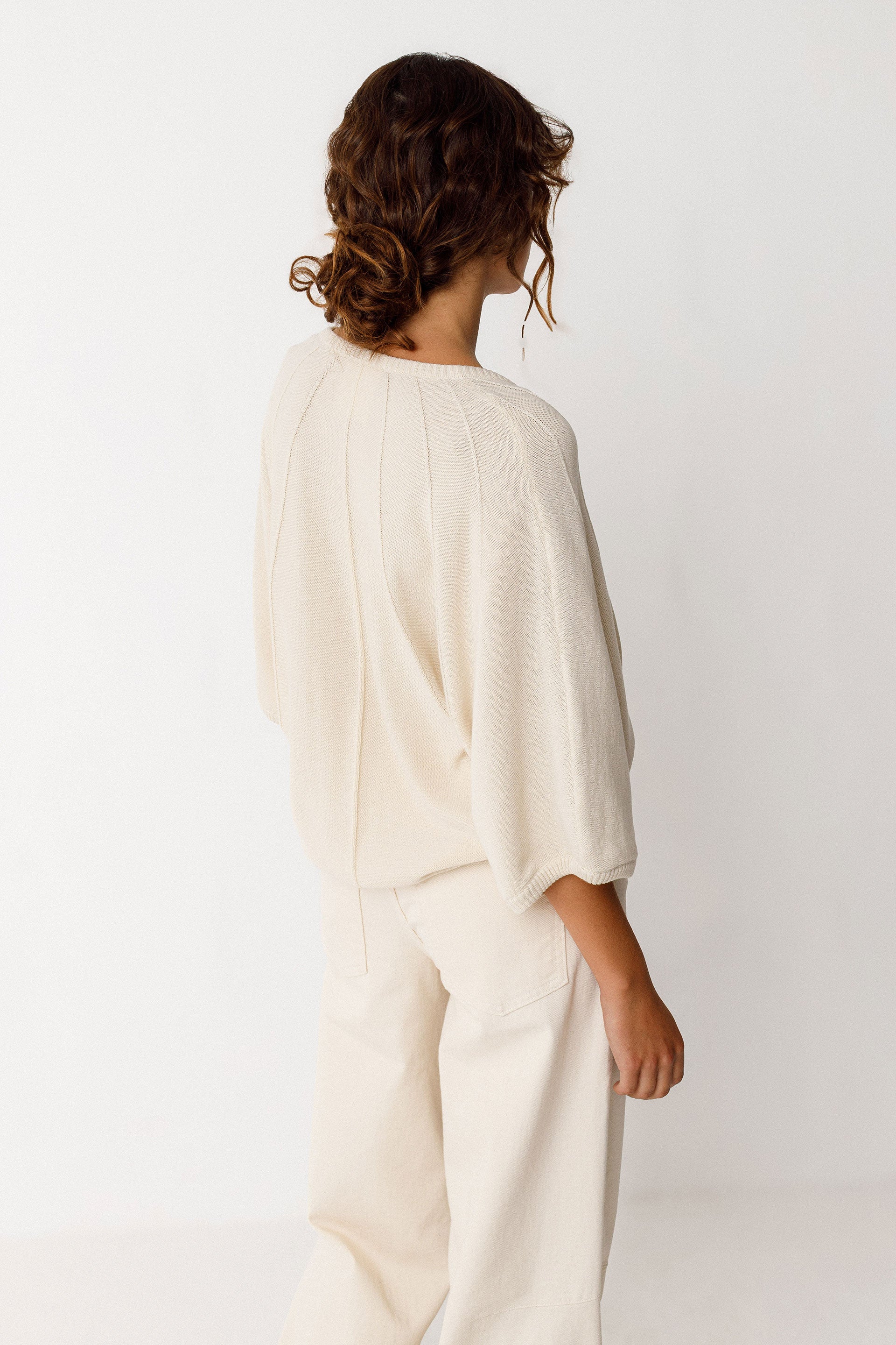 Sweater mit V-Ausschnitt OLAIA, weiss | SKFK - toietmoi-laboutique