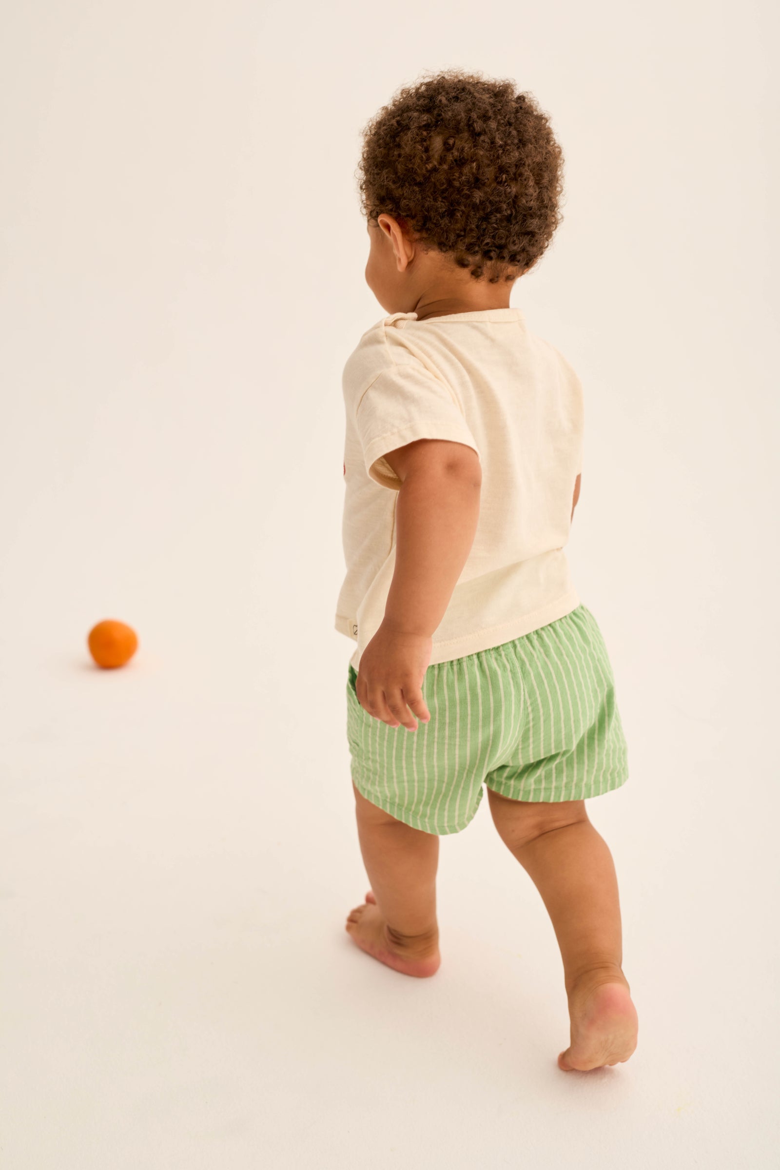 COZMO Baby T-Shirt, an apple a day | cozmo - toietmoi-laboutique