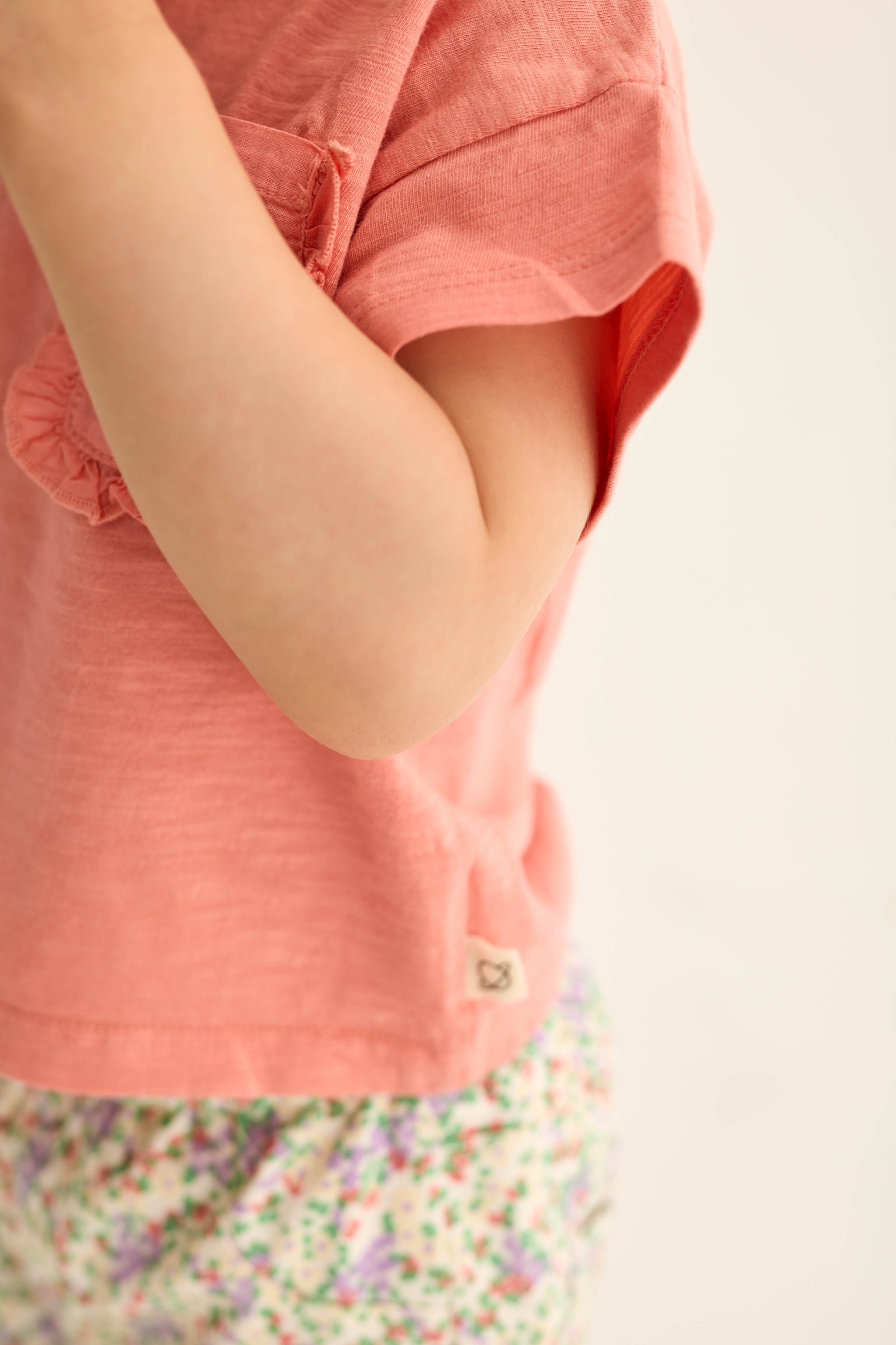 COZMO Baby T-Shirt mit Brusttasche, rosa | cozmo - toietmoi-laboutique