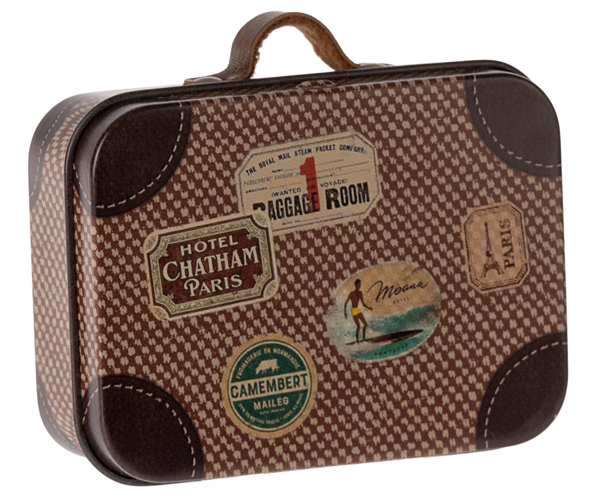 Maileg micro Metallkoffer - Travel the world, braun | maileg - toietmoi-laboutique