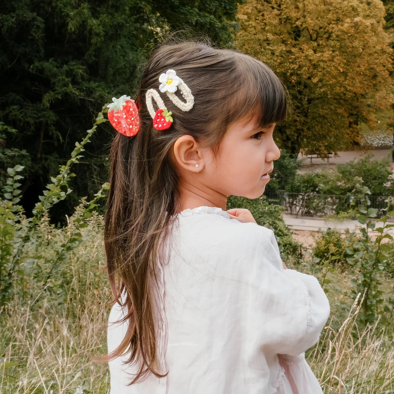 2 Haarspangen gehäkelt, Blume/Erdbeere | Rockahula - toietmoi-laboutique