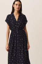 Langes Kleid RANALDI, navy/Blümchen | des petits hauts - toietmoi-laboutique