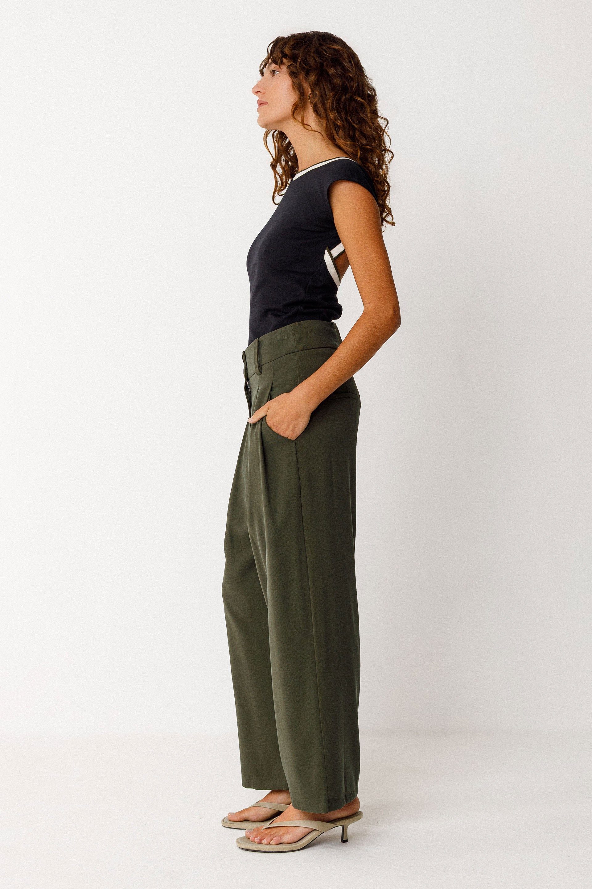 Weite Hose ESTI, olive | SKFK - toietmoi-laboutique