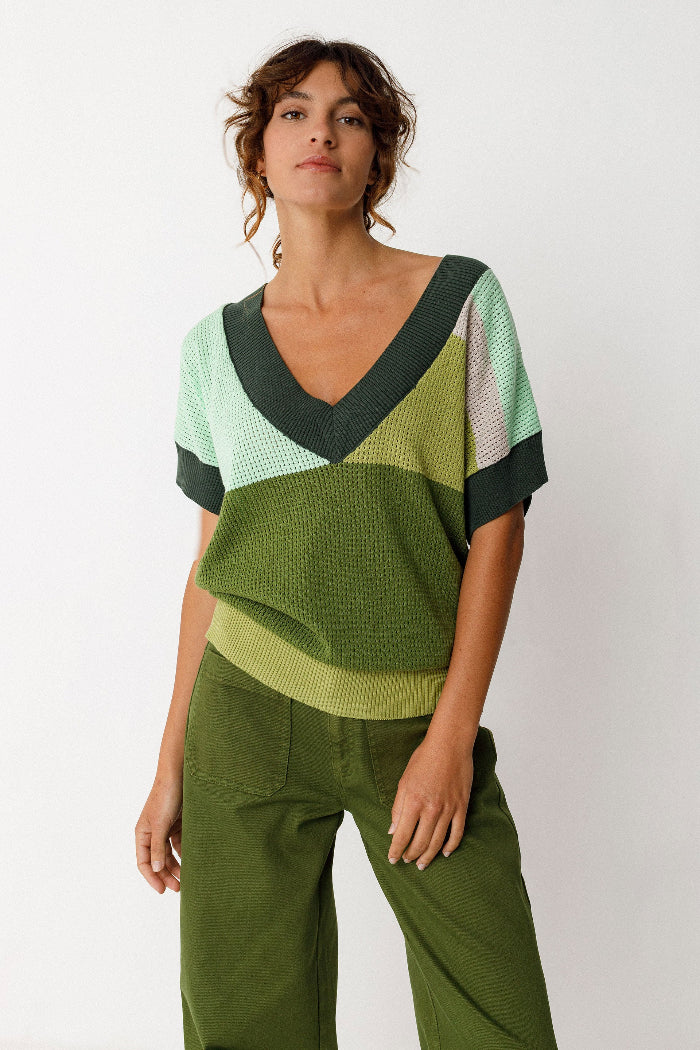 Shirt mit V-Ausschnitt GAXE, grün/türkis/grau | SKFK - toietmoi-laboutique