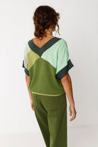 Shirt mit V-Ausschnitt GAXE, grün/türkis/grau | SKFK - toietmoi-laboutique