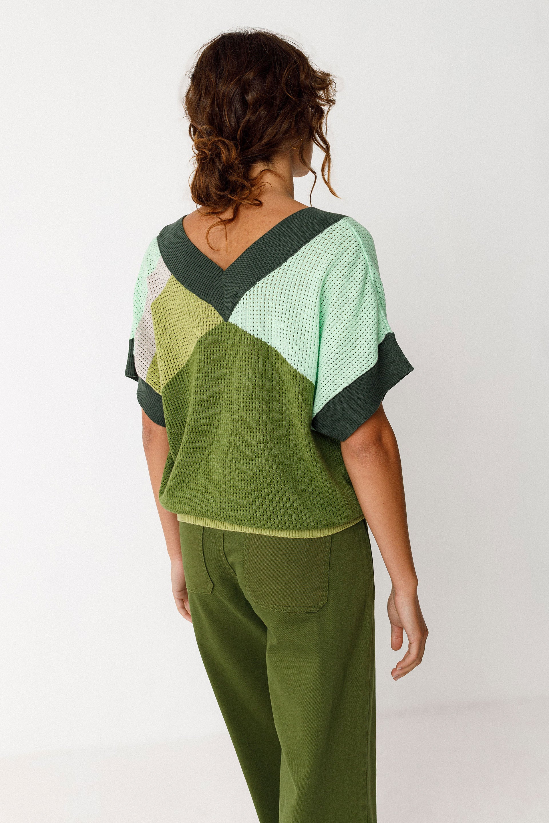 Shirt mit V-Ausschnitt GAXE, grün/türkis/grau | SKFK - toietmoi-laboutique