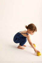 COZMO Musslin Träger Latzhose, navy | cozmo - toietmoi-laboutique